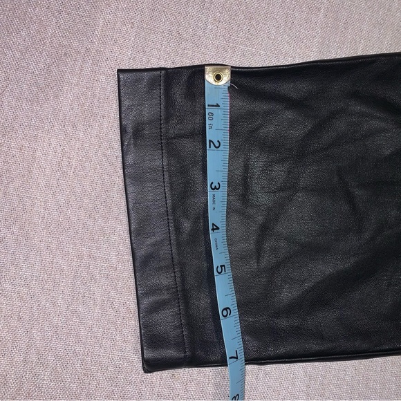 Loft, faux leather cropped pants. Women’s L $11 - Picture 6 of 6